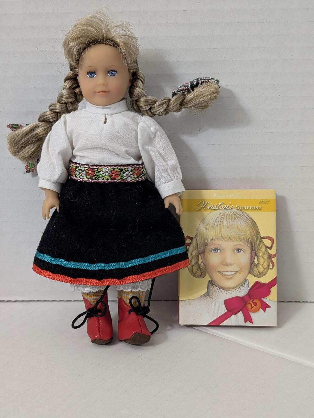 American Girl Kirsten Mini Doll 6.5 Inch Winter Skirt Blouse Book 25th Toy